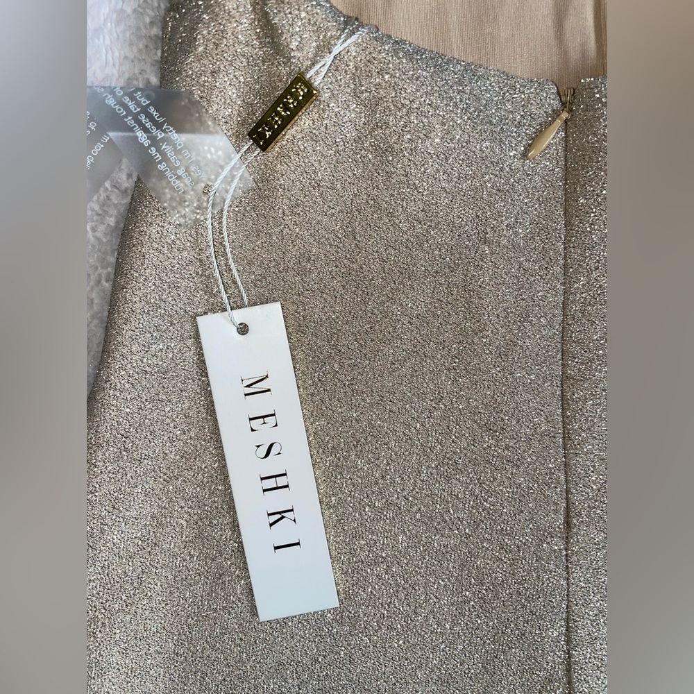 Meshki Backless Halter Gold Jumpsuit size M - Picture 9 of 9